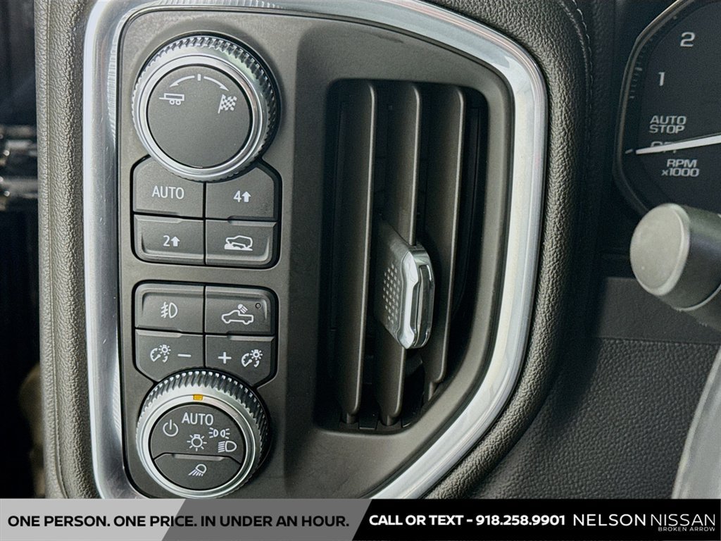 Used 2019 GMC Sierra 1500 SLT w/ SLT Premium Package AWD/4WD image 10