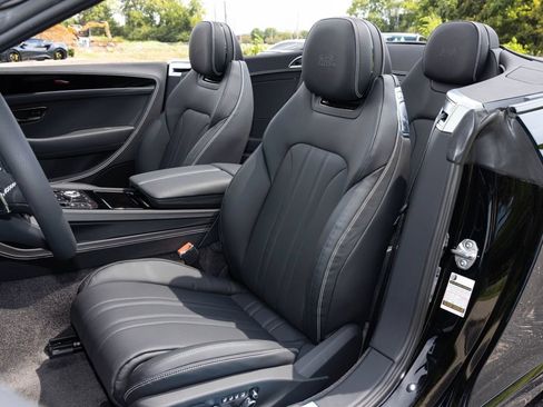 Certified 2025 Bentley Continental GTC AWD/4WD image 28
