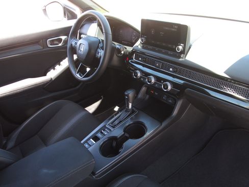 Certified 2024 Honda Civic Sport image 9