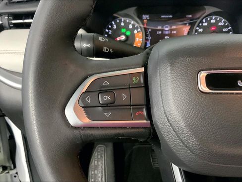 Used 2025 Jeep Compass Limited AWD/4WD image 18