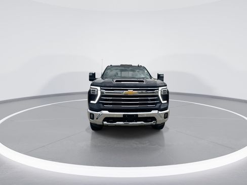 Certified 2024 Chevrolet Silverado 2500 LTZ w/ LTZ Plus Package AWD/4WD image 3