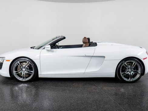 Used 2011 Audi R8 V8 image 17