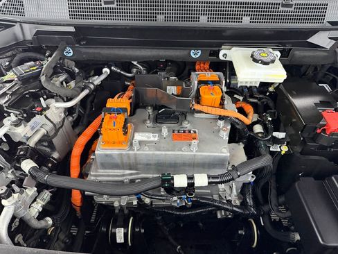 Used 2024 Chevrolet Equinox EV LT image 36