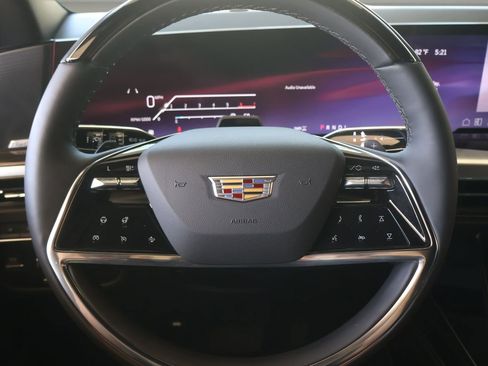 Certified 2025 Cadillac Escalade Premium Luxury AWD/4WD image 19