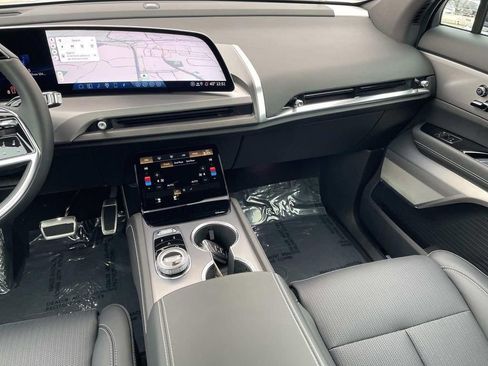 New 2026 Cadillac Vistiq Luxury AWD/4WD image 15