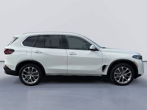 New 2026 BMW X5 xDrive40i image 2