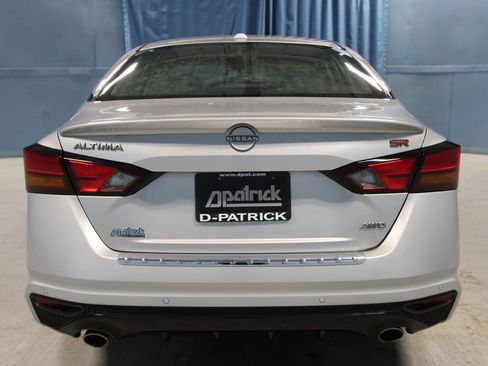Used 2023 Nissan Altima 2.5 SR w/ SR Premium Package image 30
