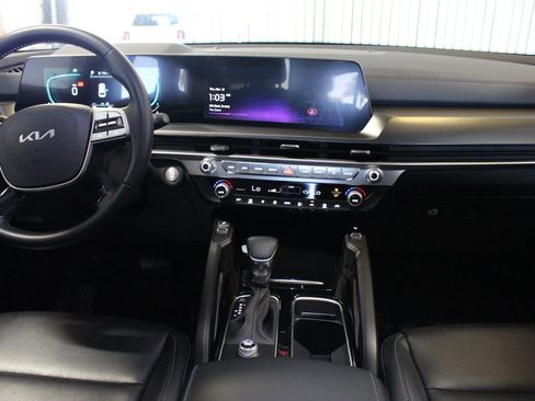 Used 2025 Kia Telluride S image 13
