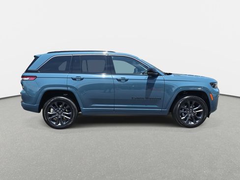 New 2026 Jeep Grand Cherokee Limited AWD/4WD image 4