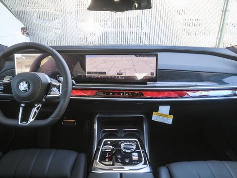 New 2026 BMW 760i xDrive AWD/4WD image 9