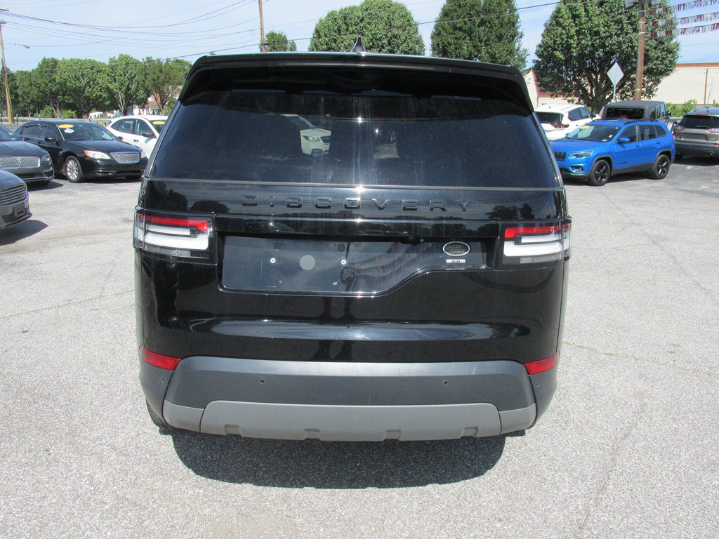 Used 2017 Land Rover Discovery SE AWD/4WD image 4