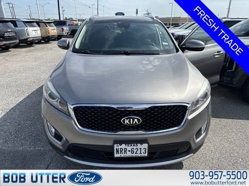 Used 2017 Kia Sorento EX w/ EX Advanced Touring Package FWD image 1
