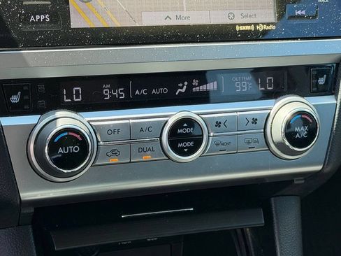 Used 2016 Subaru Outback 2.5i Limited AWD/4WD image 19
