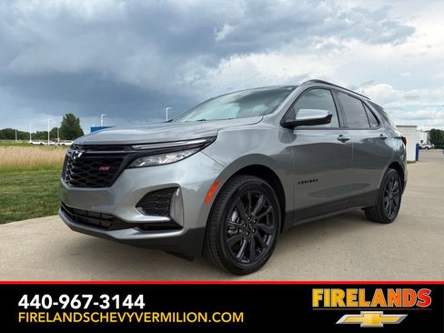 Used 2024 Chevrolet Equinox RS FWD image 1