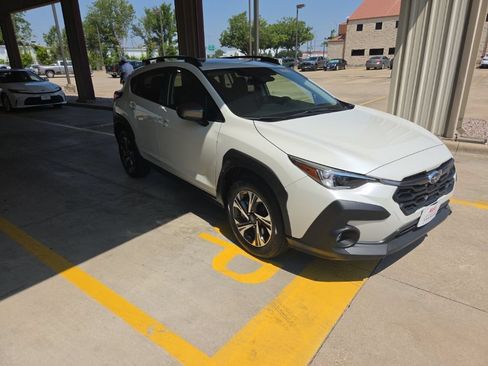 Used 2025 Subaru Crosstrek 2.5i Premium AWD/4WD image 6