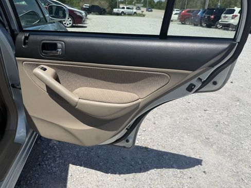 Used 2003 Honda Civic Hybrid Sedan image 17