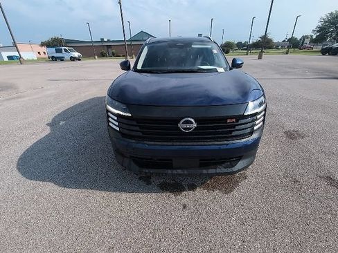 Used 2025 Nissan Kicks SR FWD image 14