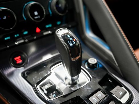Used 2024 Jaguar F-TYPE R-Dynamic RWD image 17