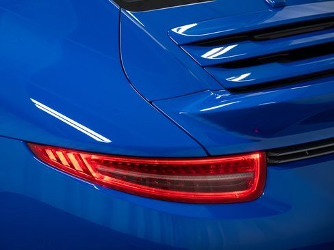 Certified 2016 Porsche 911 Carrera GTS RWD image 52