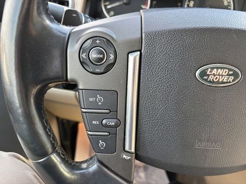 Used 2016 Land Rover LR4 HSE image 18