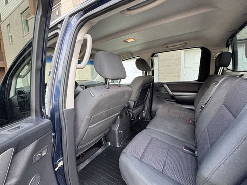 Used 2010 Nissan Titan SE w/ SE Value Truck Pkg AWD/4WD image 25