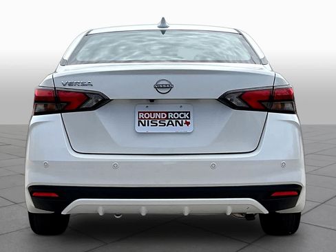 New 2025 Nissan Versa SV w/ Trunk Package FWD image 4
