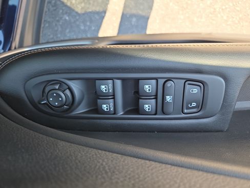 Certified 2021 Jeep Compass Latitude AWD/4WD image 32