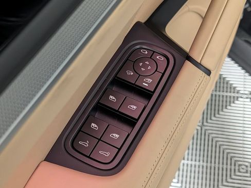 New 2026 Porsche Cayenne AWD/4WD image 27
