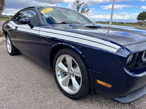 Used 2014 Dodge Challenger R/T image 15