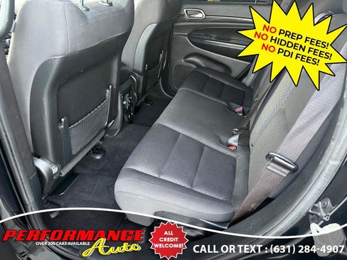 Used 2020 Jeep Grand Cherokee Laredo image 9