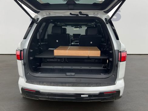 New 2026 Toyota Sequoia Platinum AWD/4WD image 8