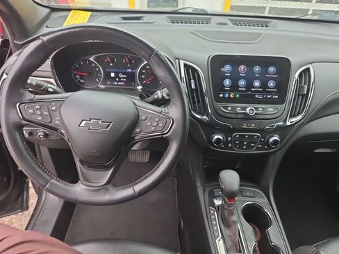 Certified 2022 Chevrolet Equinox RS w/ RS Leather Package AWD/4WD image 19