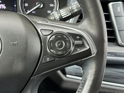 Used 2021 Buick Enclave Essence w/ Sound and Sites Package FWD image 29