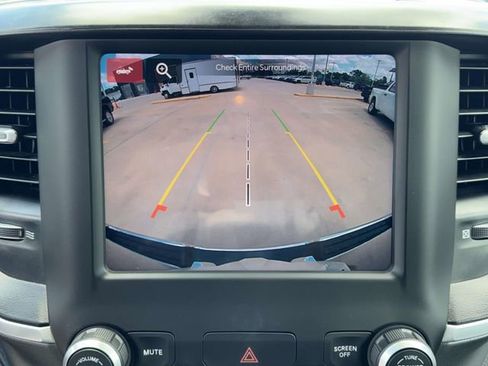Used 2023 RAM 1500 Big Horn AWD/4WD image 30