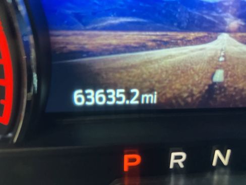 Used 2020 Ford Explorer XLT w/ Equipment Group 202A image 31