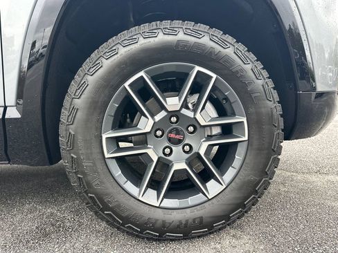 New 2026 GMC Terrain AT4 w/ Convenience Package III image 13