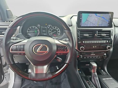 Used 2022 Lexus GX 460 Premium w/ Accessory Package AWD/4WD image 13