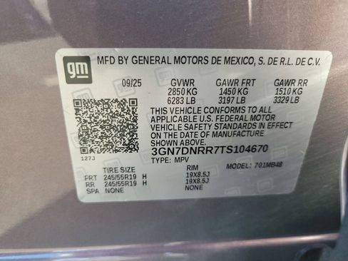 New 2026 Chevrolet Equinox EV LT image 33