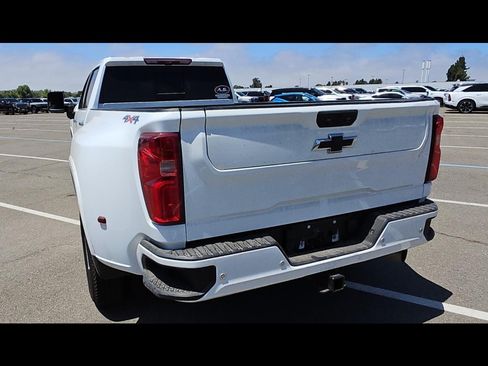 Used 2024 Chevrolet Silverado 3500 LTZ w/ LTZ Plus Package AWD/4WD image 7