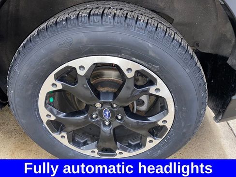 Used 2021 Subaru Crosstrek 2.0i Premium image 13