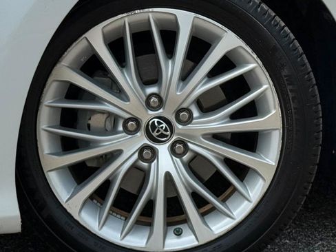 Used 2018 Toyota Camry XLE w/ Audio Package FWD image 23