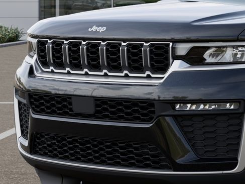 New 2026 Jeep Grand Cherokee Limited AWD/4WD image 38