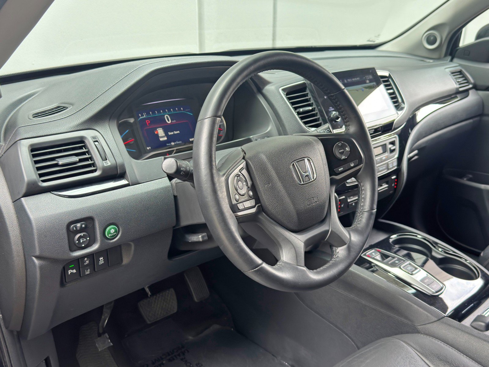 Used 2022 Honda Pilot Touring image 13