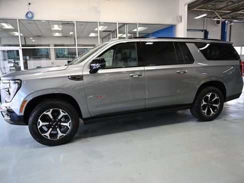 New 2026 GMC Yukon XL AT4 image 7