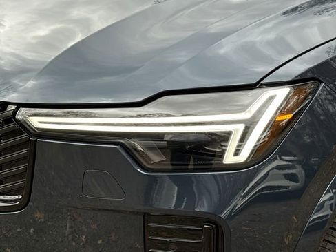 New 2026 Volvo XC90 B6 Ultra w/ Protection Package image 7