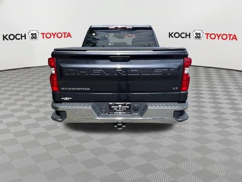 Used 2022 Chevrolet Silverado 1500 LT AWD/4WD image 7