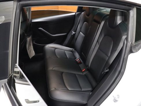 Used 2023 Tesla Model 3 Standard Range image 40