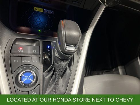 Used 2022 Toyota RAV4 Limited image 19