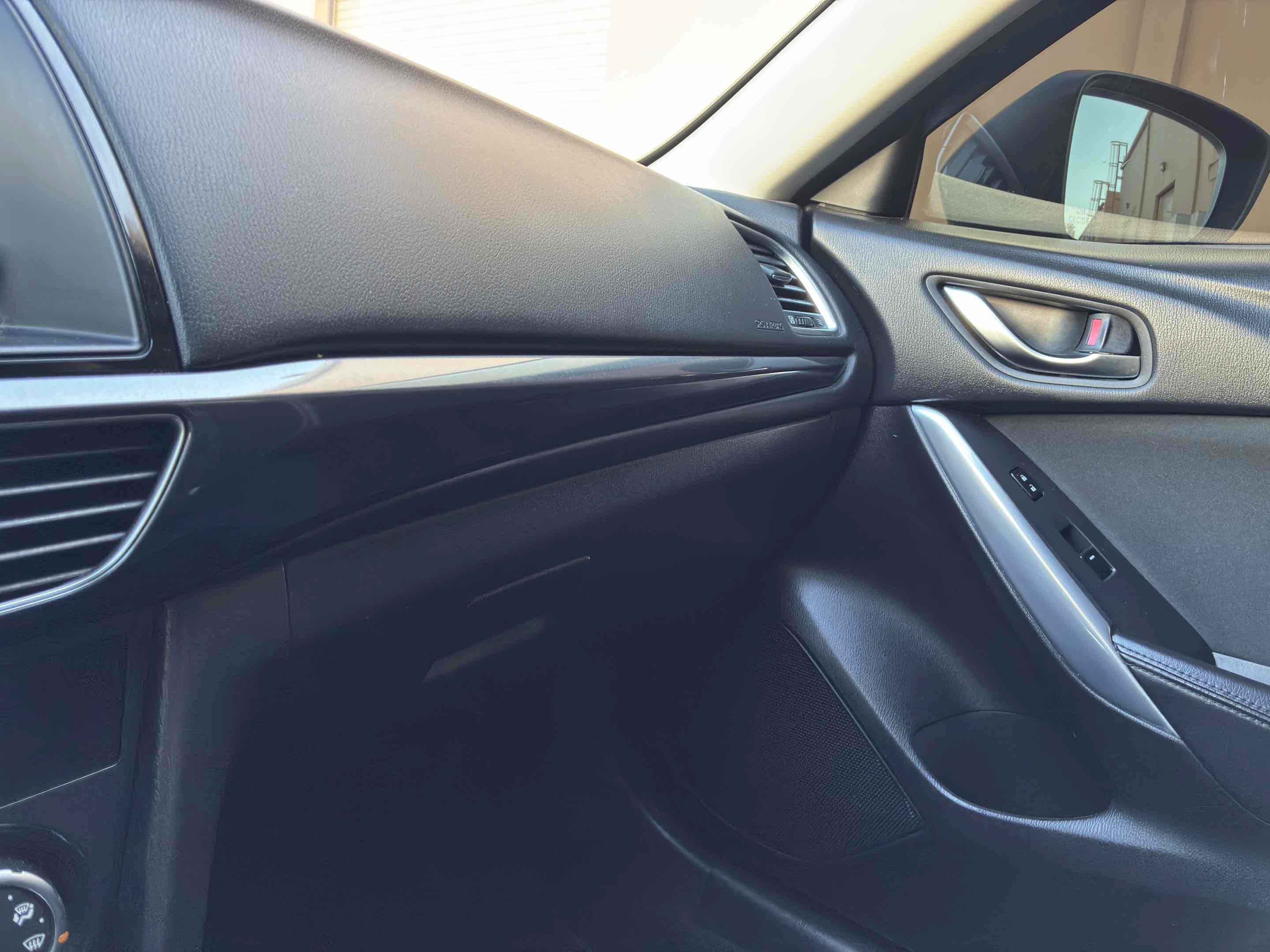 Used 2015 MAZDA MAZDA6 Sport FWD image 25
