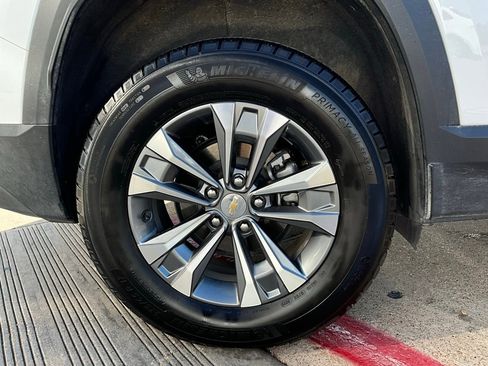 Used 2025 Chevrolet Equinox LT image 9